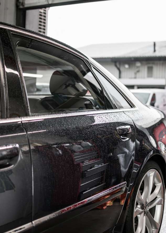 Audi s8 car with untinted windows from side close shot