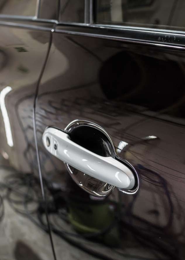 Nissan Juke side mirror with scratches removed by polishing, paint correction and Paintwork Enhancement