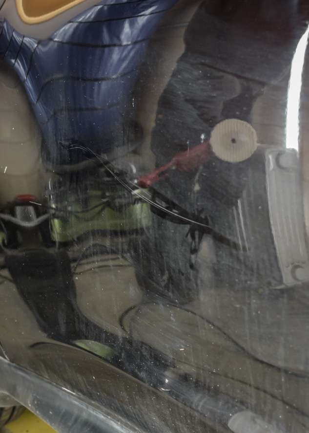 Nissan Juke car before polishing