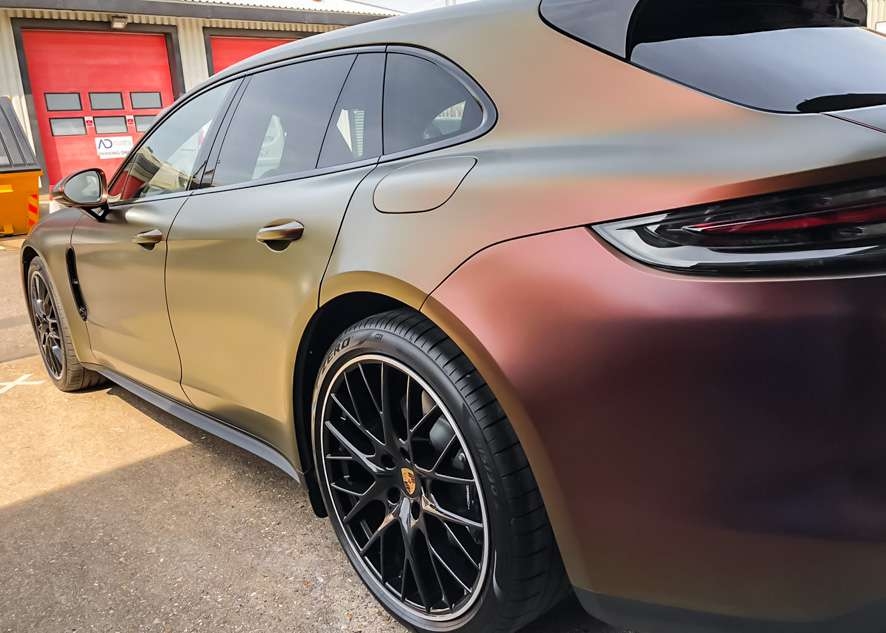 Porsche Panamera E-Hybrid image