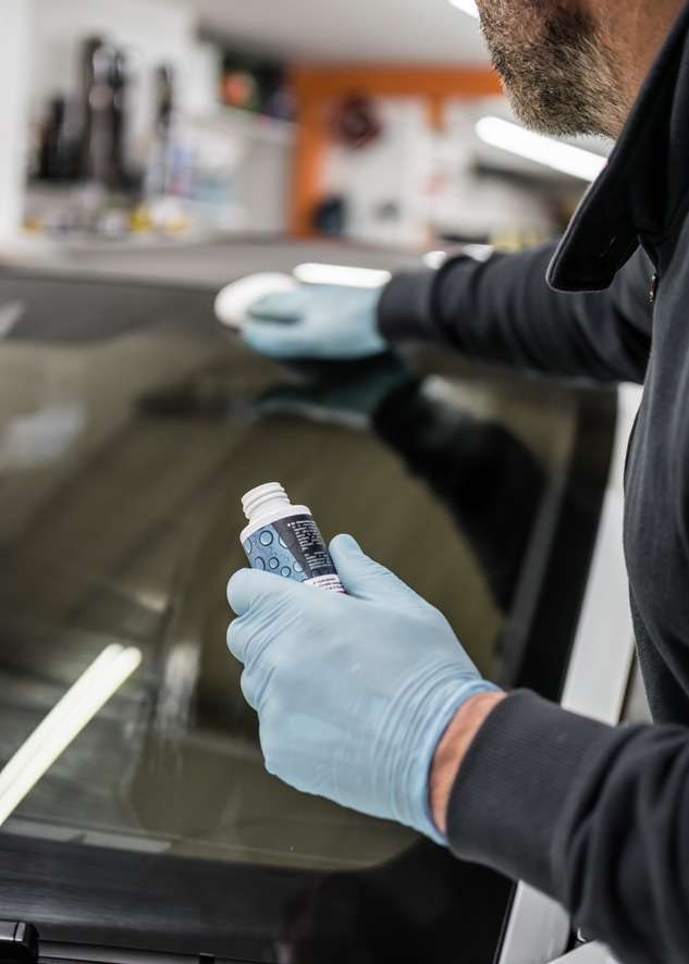 Porsche Taycan image