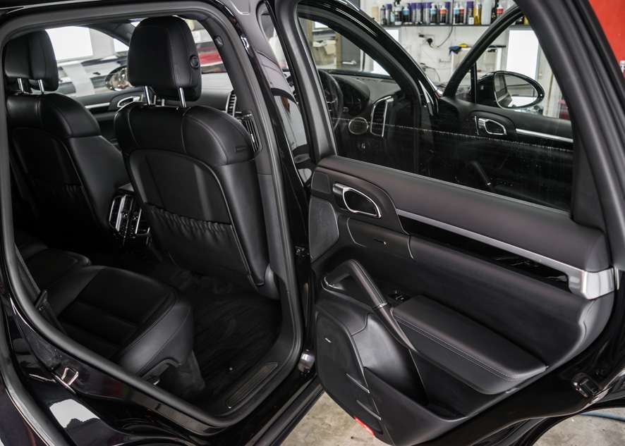 Porsche Cayenne image