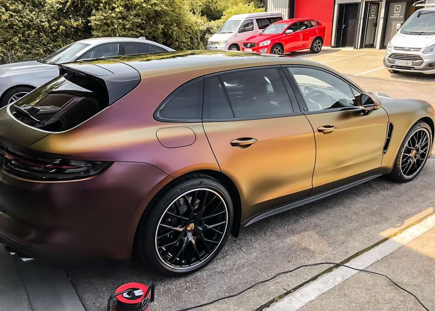 Porsche Panamera E-Hybrid image