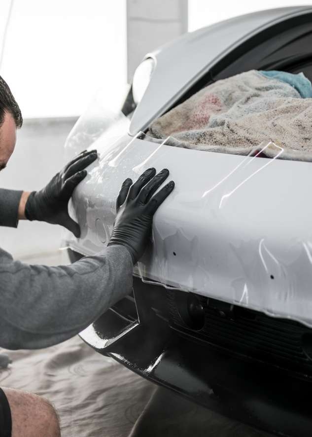 Porsche Taycan image