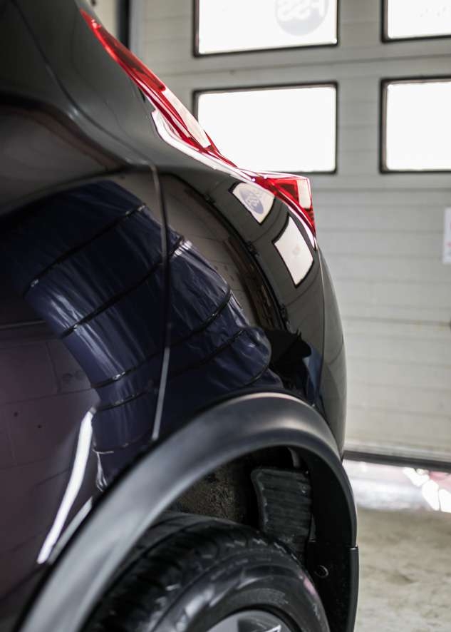 Nissan Juke car before polishing