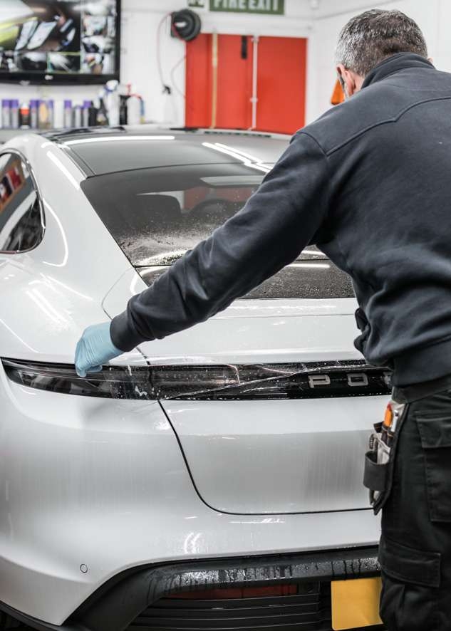 Porsche Taycan image