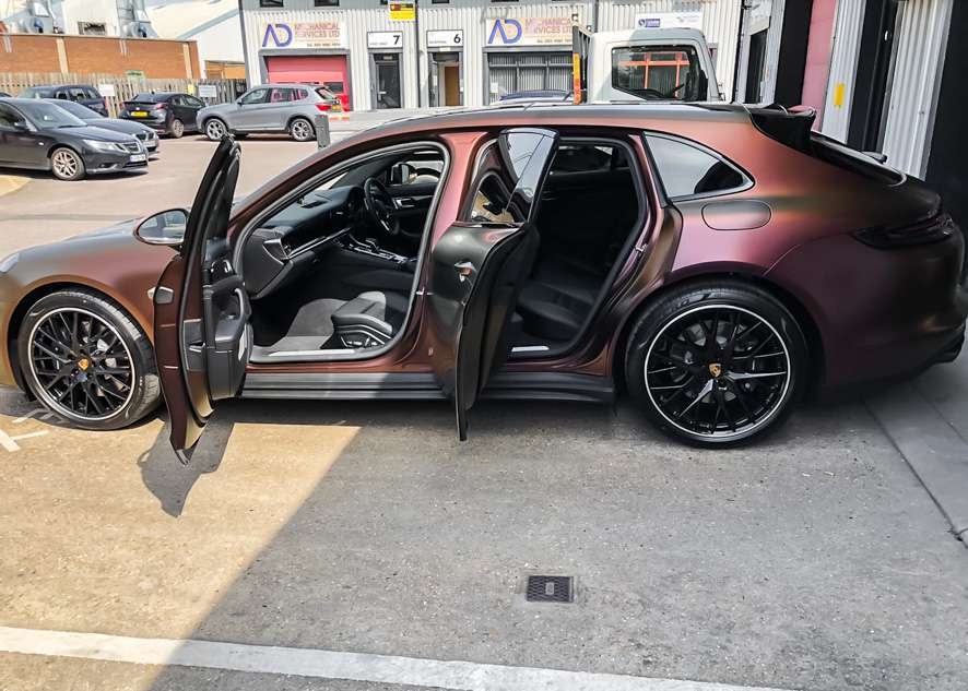 Porsche Panamera E-Hybrid image