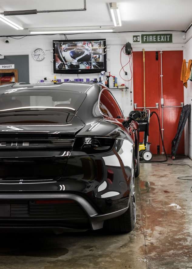 Porsche Taycan image