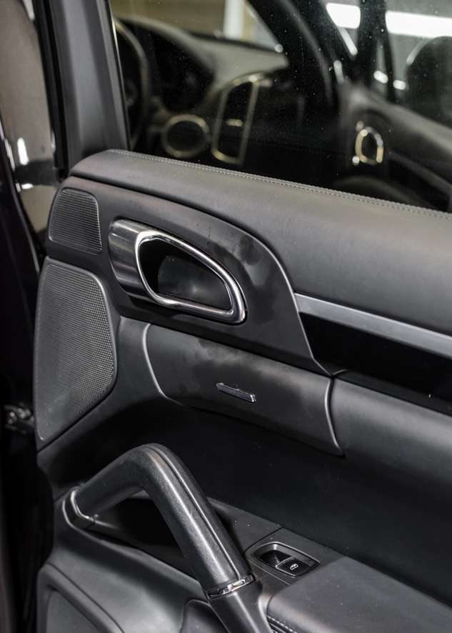 Porsche Cayenne image