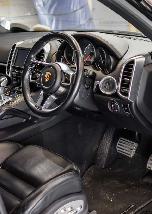 Porsche cayenne car before exterior detailing